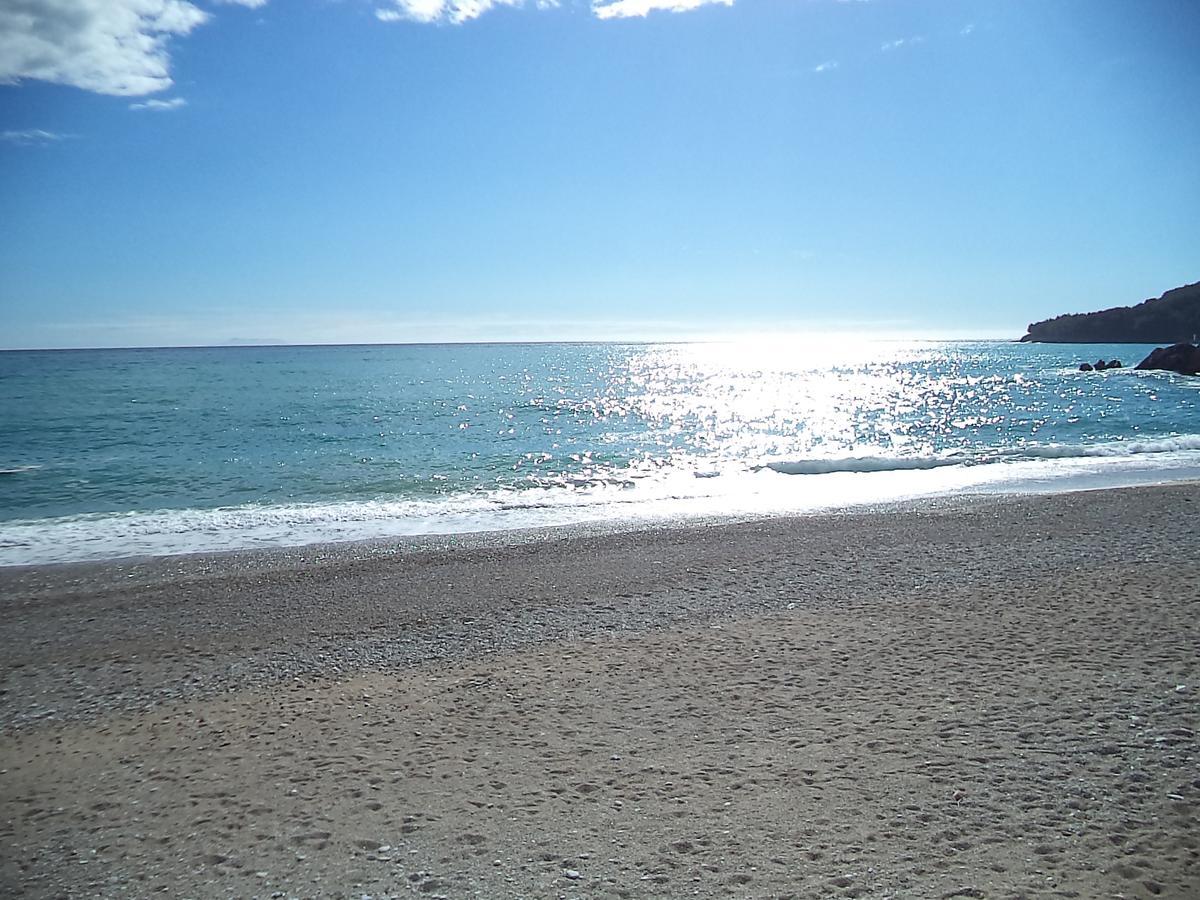 Solive Guest house Himare