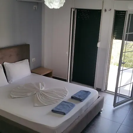 Guest House Solive Himare Exterior photo